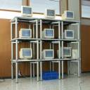 Monitorwand, hell, von links-unten